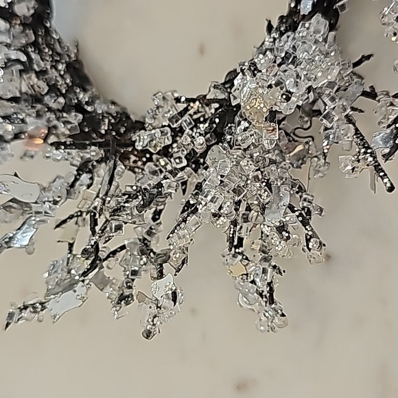 NWOT ICED CANDLE HOLDER, Spreads to 9" at places from top,  Approx. 5" on bottom - Picture 3 of 3